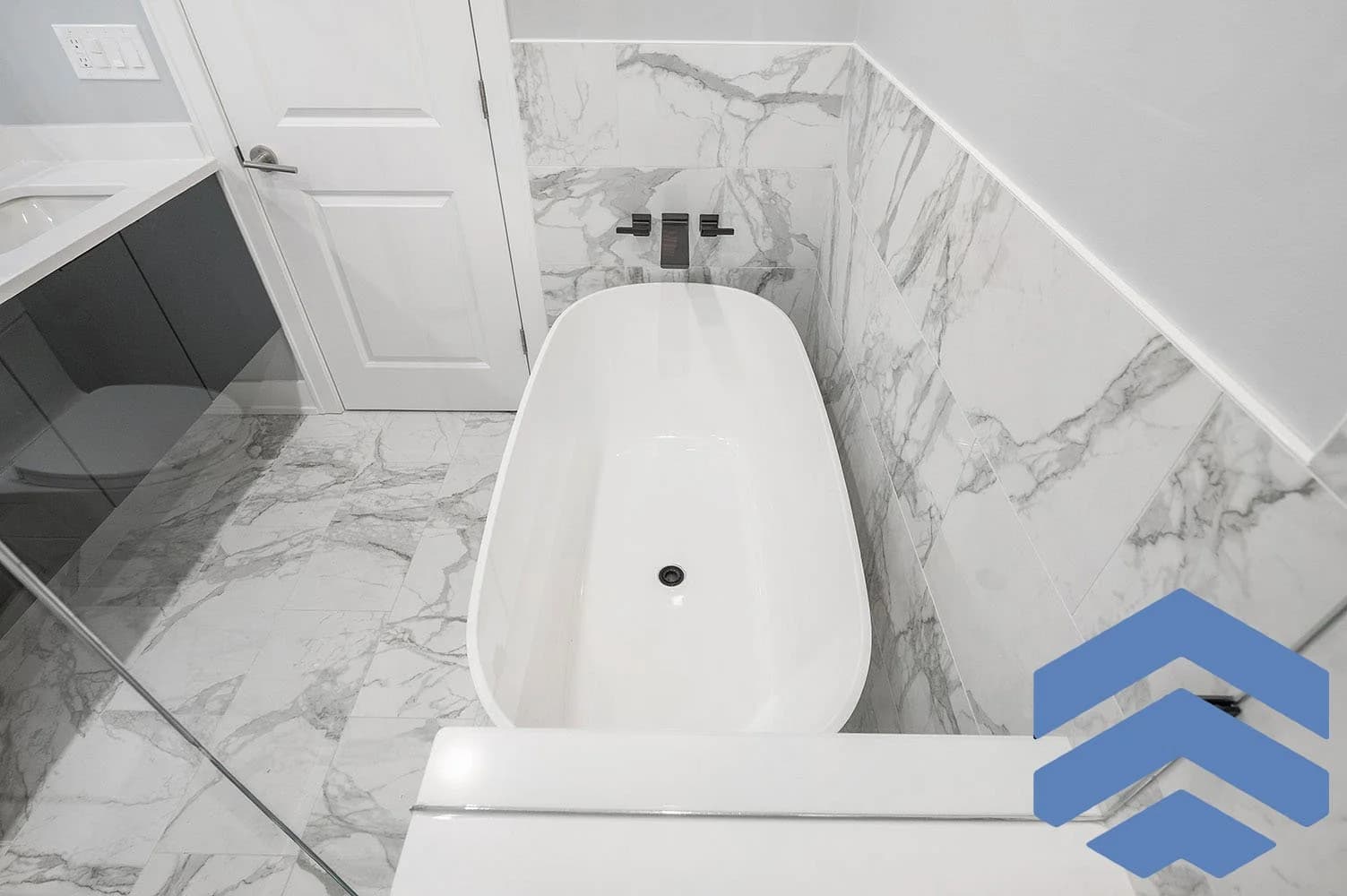 Apartment renovation with bright bathroom finishes and polished tile work